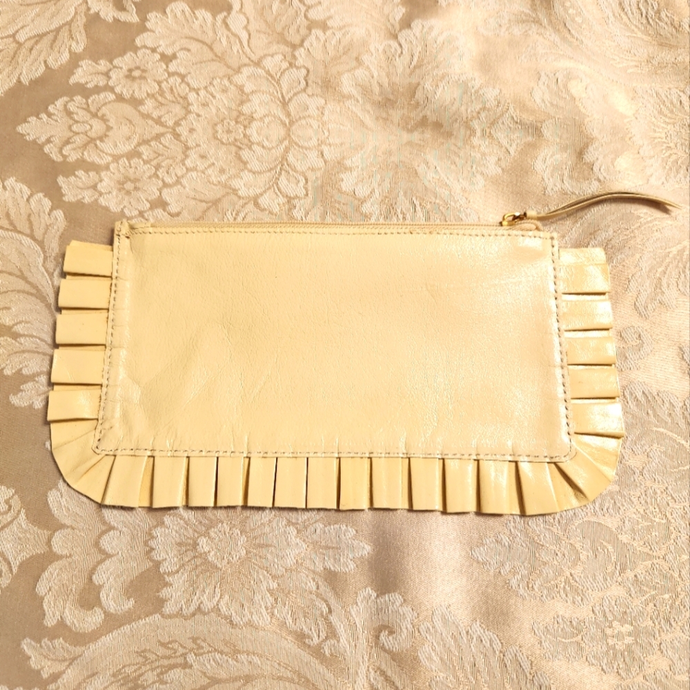 Minimalist Off White Butter Cream Neutral Leather Wallet